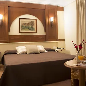 4* Hotel Pasarela